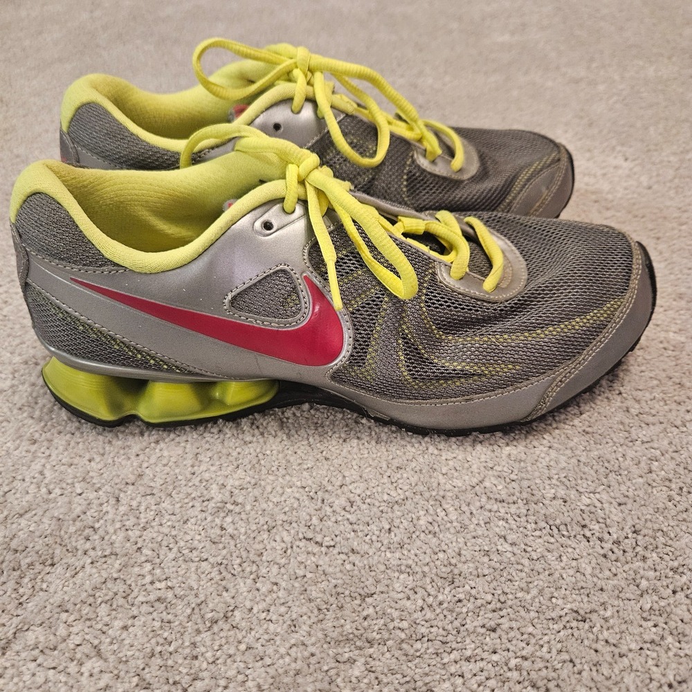 Nike Reax Run‎ 7 Women's Size 8.5 Gray Lime Yellow Running Shoes 525755-001